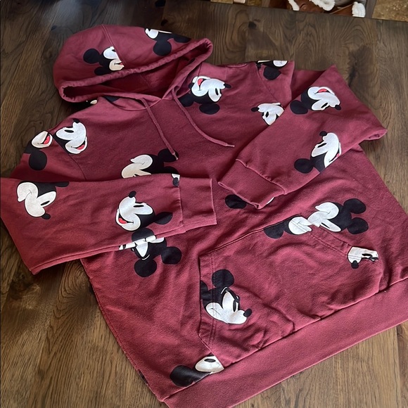 Disney Burgundy Mickey Mouse Hoodie Sweatshirt  XL - Picture 1 of 7